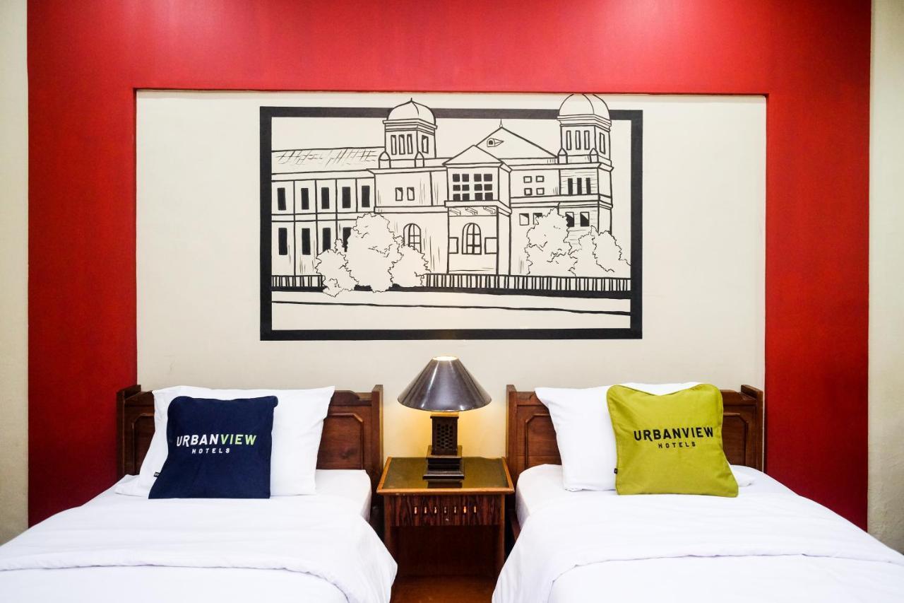 Urbanview Hotel Syariah Wisnugraha By Reddoorz Yogyakarta Eksteriør billede