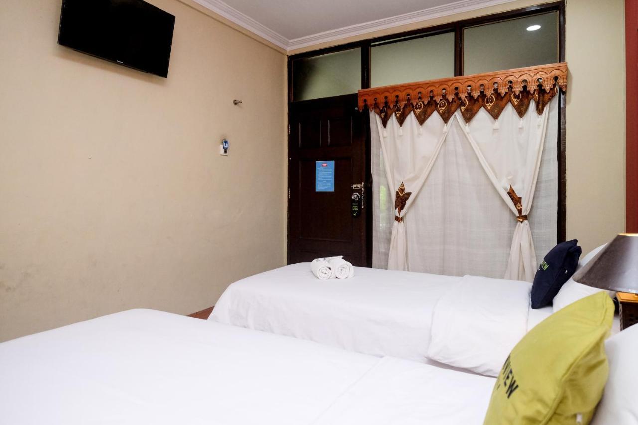 Urbanview Hotel Syariah Wisnugraha By Reddoorz Yogyakarta Eksteriør billede